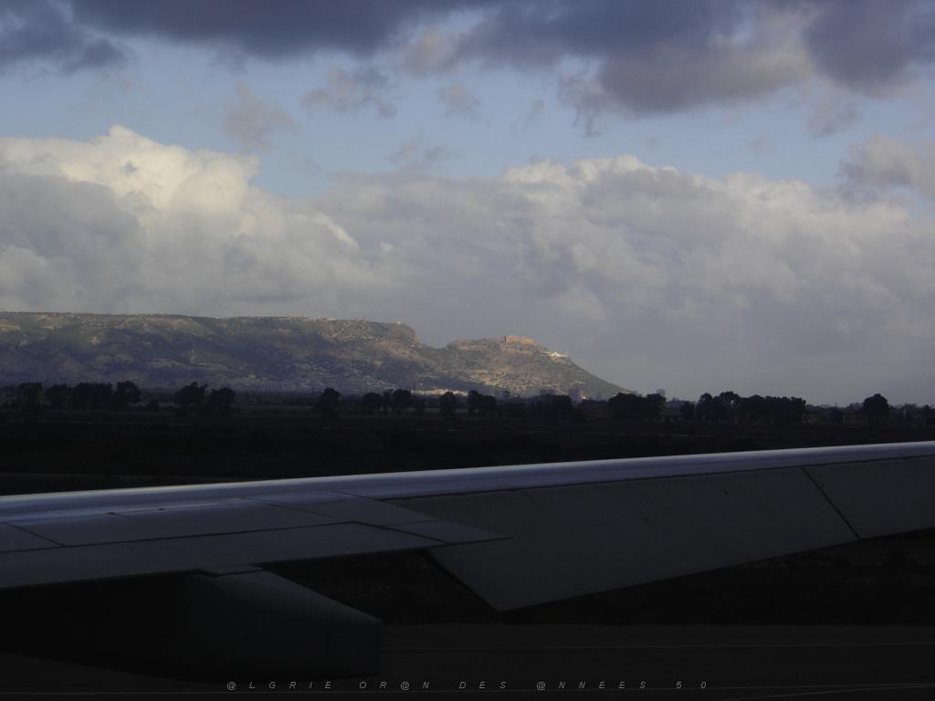 ORAN 2006 1 ER JANVIER DEPART VOL ORAN PARIS 02.jpg